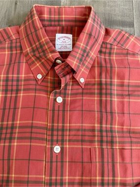 Brooks Brothers 346 Button Down Shirt Medium Original Polo Non-Iron Pocket Orang